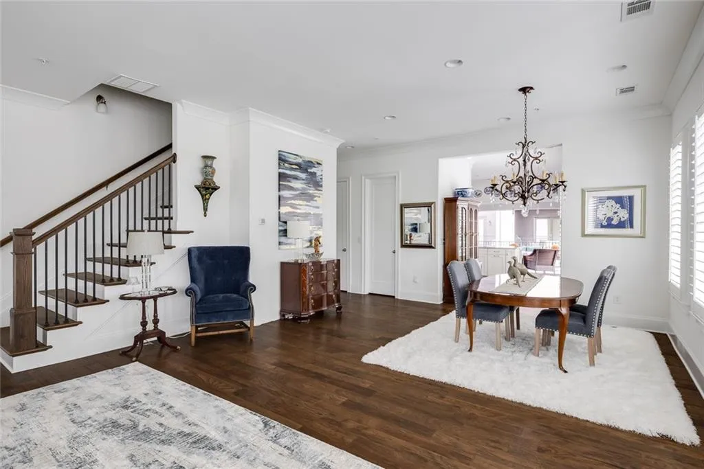 6500 Aria Village Drive, Sandy Springs, Georgia 30328, 3 Bedrooms Bedrooms, ,3 BathroomsBathrooms,Residential,Sold,6500 Aria Village Drive,6947873