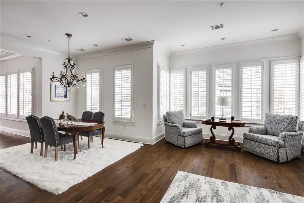 6500 Aria Village Drive, Sandy Springs, Georgia 30328, 3 Bedrooms Bedrooms, ,3 BathroomsBathrooms,Residential,Sold,6500 Aria Village Drive,6947873