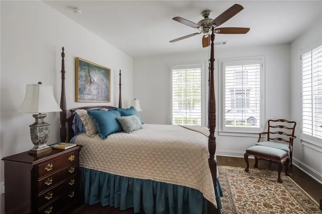 6500 Aria Village Drive, Sandy Springs, Georgia 30328, 3 Bedrooms Bedrooms, ,3 BathroomsBathrooms,Residential,Sold,6500 Aria Village Drive,6947873