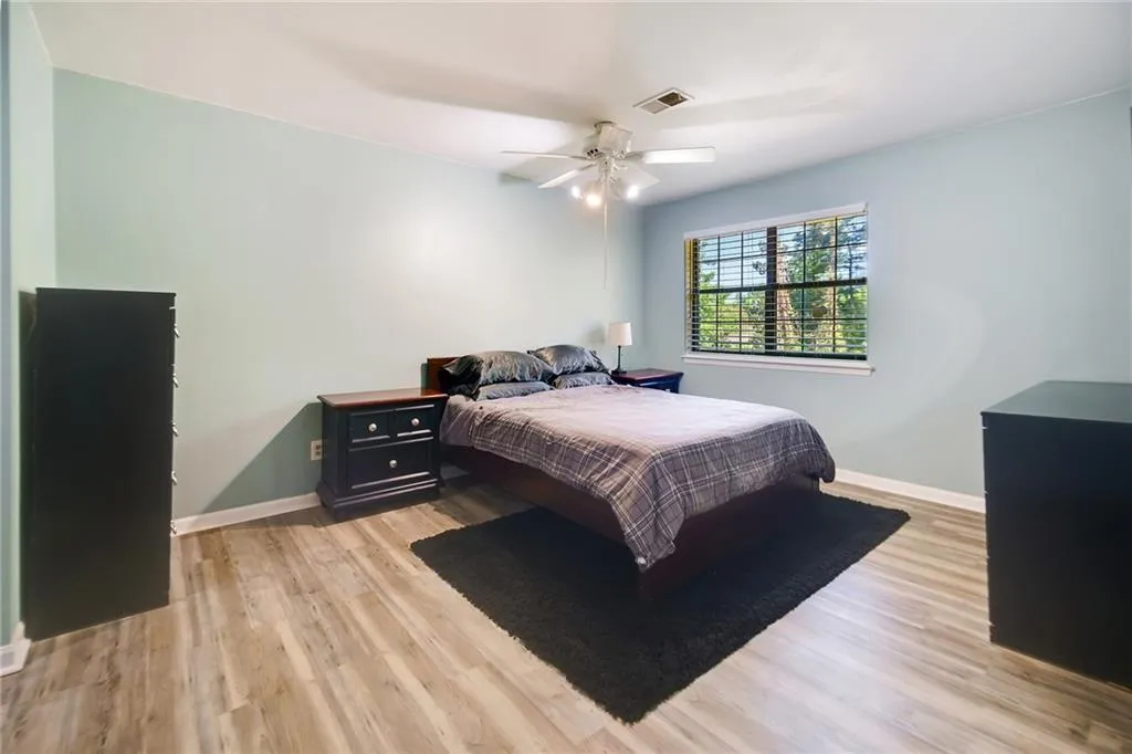 710 Barrington Hills Drive, Sandy Springs, Georgia 30350, 2 Bedrooms Bedrooms, ,2 BathroomsBathrooms,Residential,Sold,710 Barrington Hills Drive,7037774