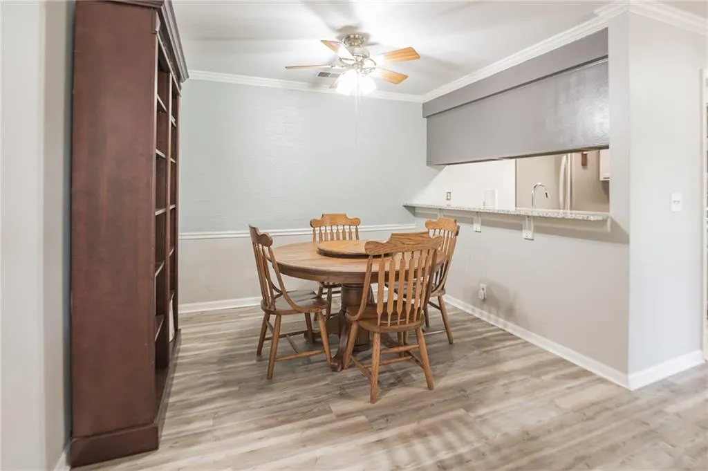 710 Barrington Hills Drive, Sandy Springs, Georgia 30350, 2 Bedrooms Bedrooms, ,2 BathroomsBathrooms,Residential,Sold,710 Barrington Hills Drive,7037774