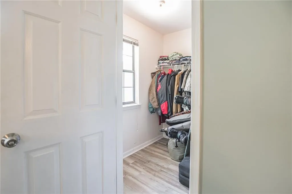710 Barrington Hills Drive, Sandy Springs, Georgia 30350, 2 Bedrooms Bedrooms, ,2 BathroomsBathrooms,Residential,Sold,710 Barrington Hills Drive,7037774
