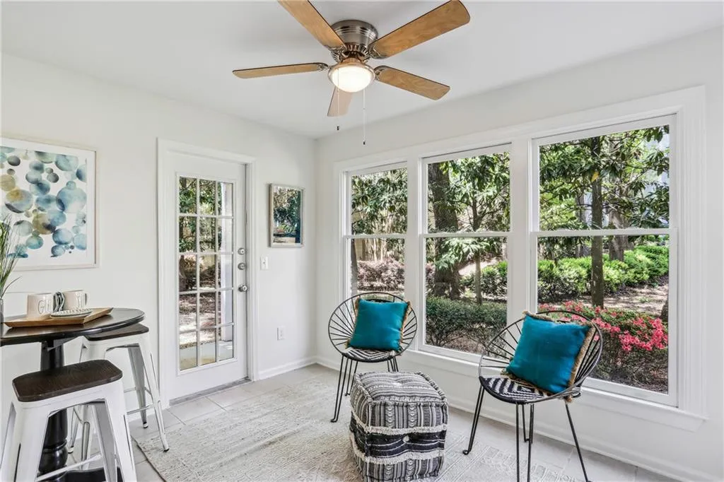 908 Hollyfax Circle, Sandy Springs, Georgia 30328, 2 Bedrooms Bedrooms, ,2 BathroomsBathrooms,Residential,Sold,908 Hollyfax Circle,7559426