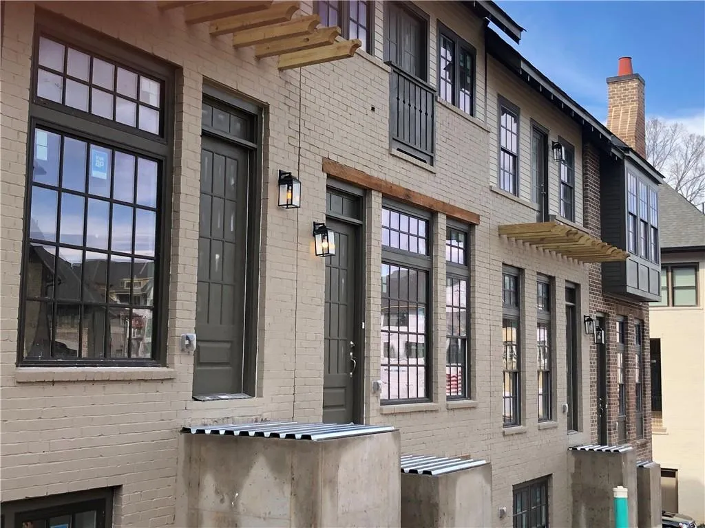 6624 Cadence Boulevard Unit 108, Sandy Springs, Georgia 30328, 3 Bedrooms Bedrooms, ,3 BathroomsBathrooms,Residential,Sold,6624 Cadence Boulevard Unit 108,6102530