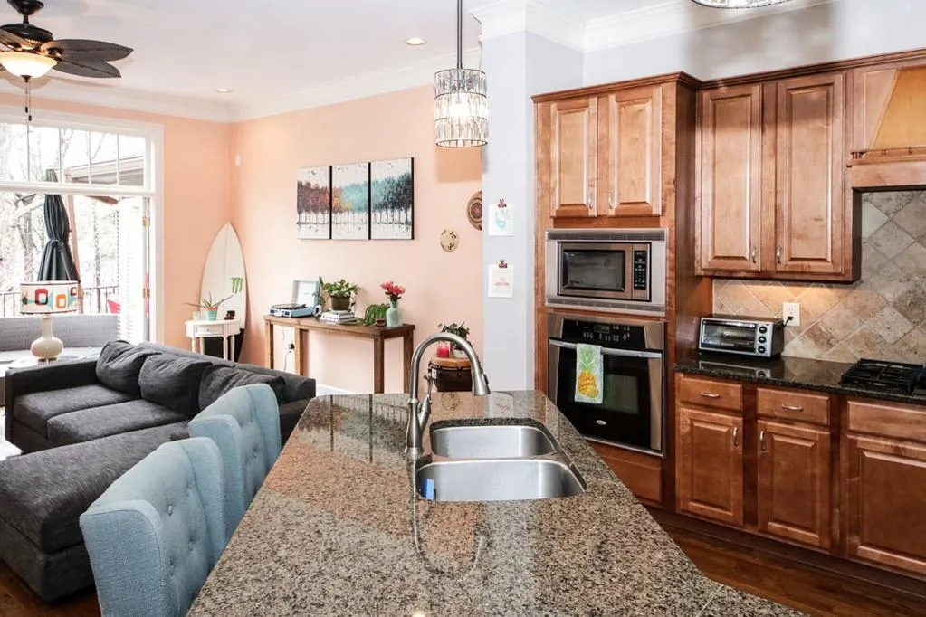 968 Telfair Close, Sandy Springs, Georgia 30350, 3 Bedrooms Bedrooms, ,3 BathroomsBathrooms,Residential,Sold,968 Telfair Close,6687957