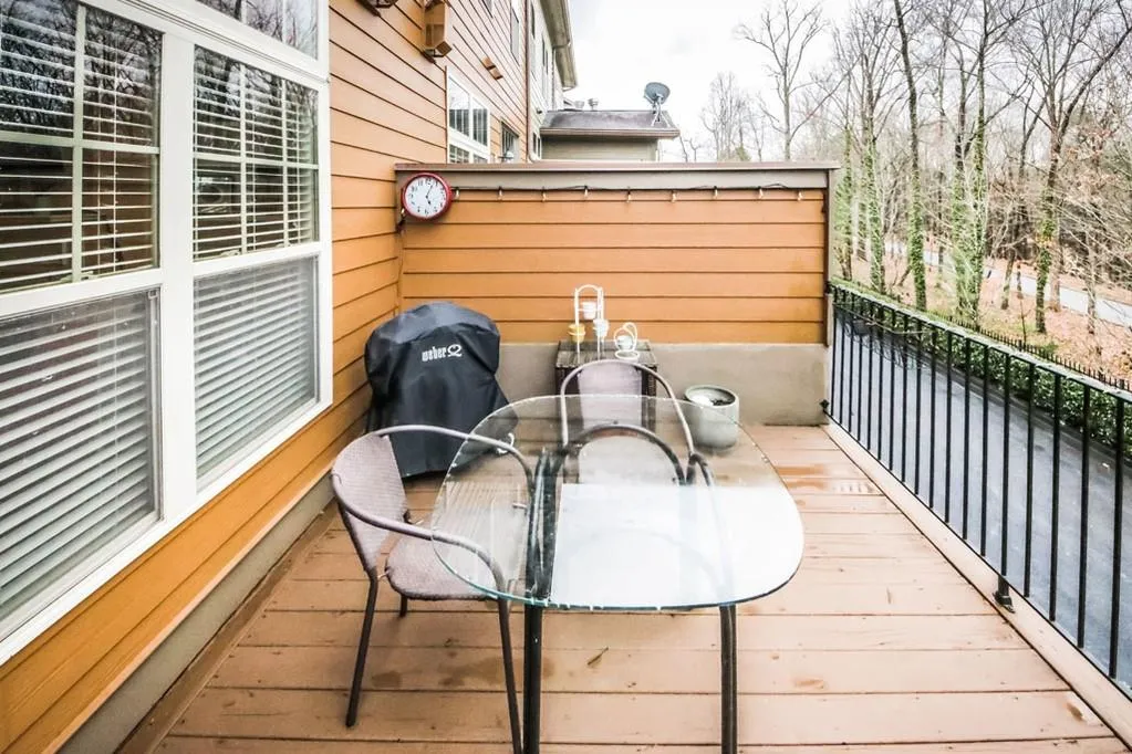 968 Telfair Close, Sandy Springs, Georgia 30350, 3 Bedrooms Bedrooms, ,3 BathroomsBathrooms,Residential,Sold,968 Telfair Close,6687957