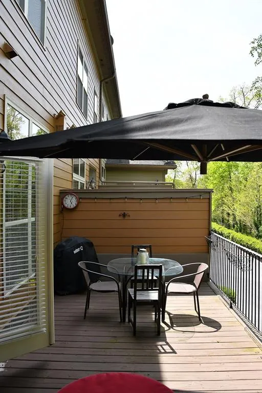 968 Telfair Close, Sandy Springs, Georgia 30350, 3 Bedrooms Bedrooms, ,3 BathroomsBathrooms,Residential,Sold,968 Telfair Close,6687957