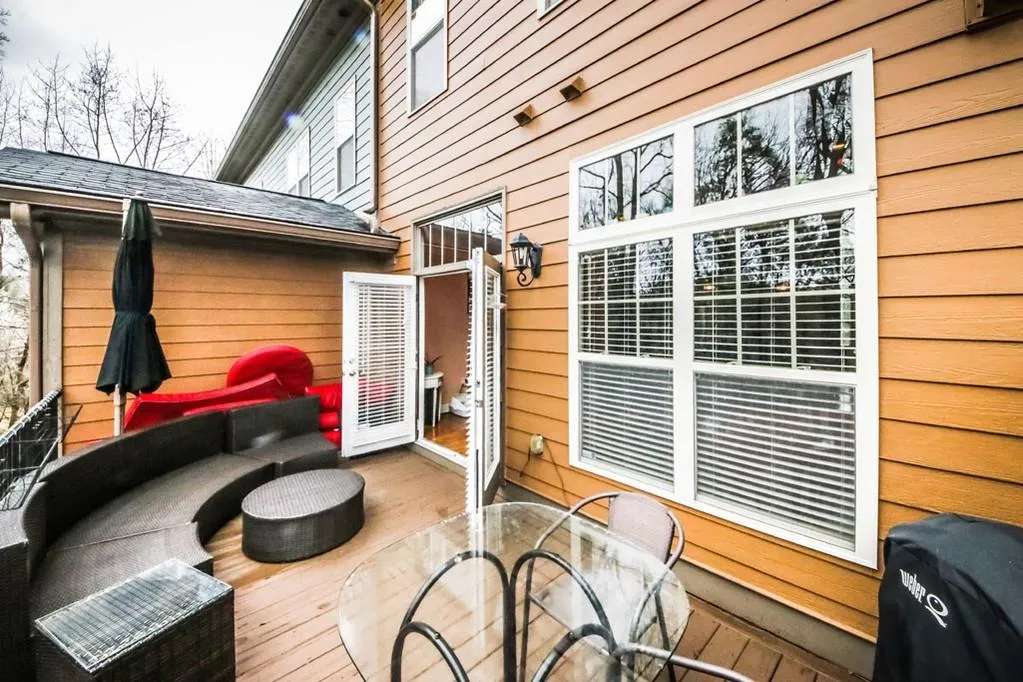 968 Telfair Close, Sandy Springs, Georgia 30350, 3 Bedrooms Bedrooms, ,3 BathroomsBathrooms,Residential,Sold,968 Telfair Close,6687957