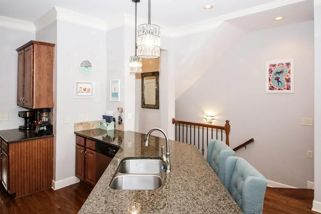 968 Telfair Close, Sandy Springs, Georgia 30350, 3 Bedrooms Bedrooms, ,3 BathroomsBathrooms,Residential,Sold,968 Telfair Close,6687957