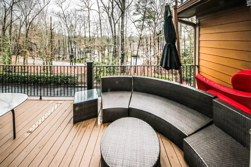 968 Telfair Close, Sandy Springs, Georgia 30350, 3 Bedrooms Bedrooms, ,3 BathroomsBathrooms,Residential,Sold,968 Telfair Close,6687957