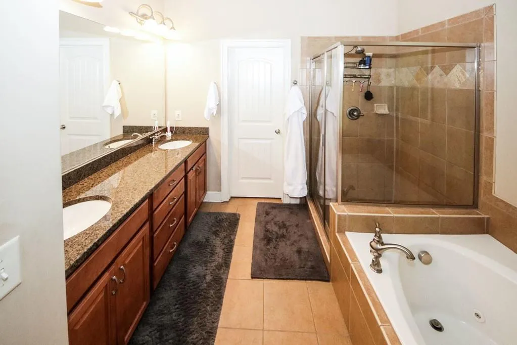 968 Telfair Close, Sandy Springs, Georgia 30350, 3 Bedrooms Bedrooms, ,3 BathroomsBathrooms,Residential,Sold,968 Telfair Close,6687957