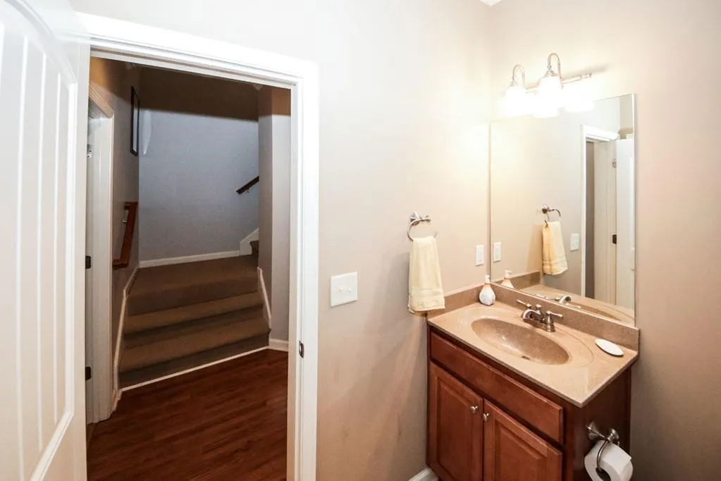 968 Telfair Close, Sandy Springs, Georgia 30350, 3 Bedrooms Bedrooms, ,3 BathroomsBathrooms,Residential,Sold,968 Telfair Close,6687957