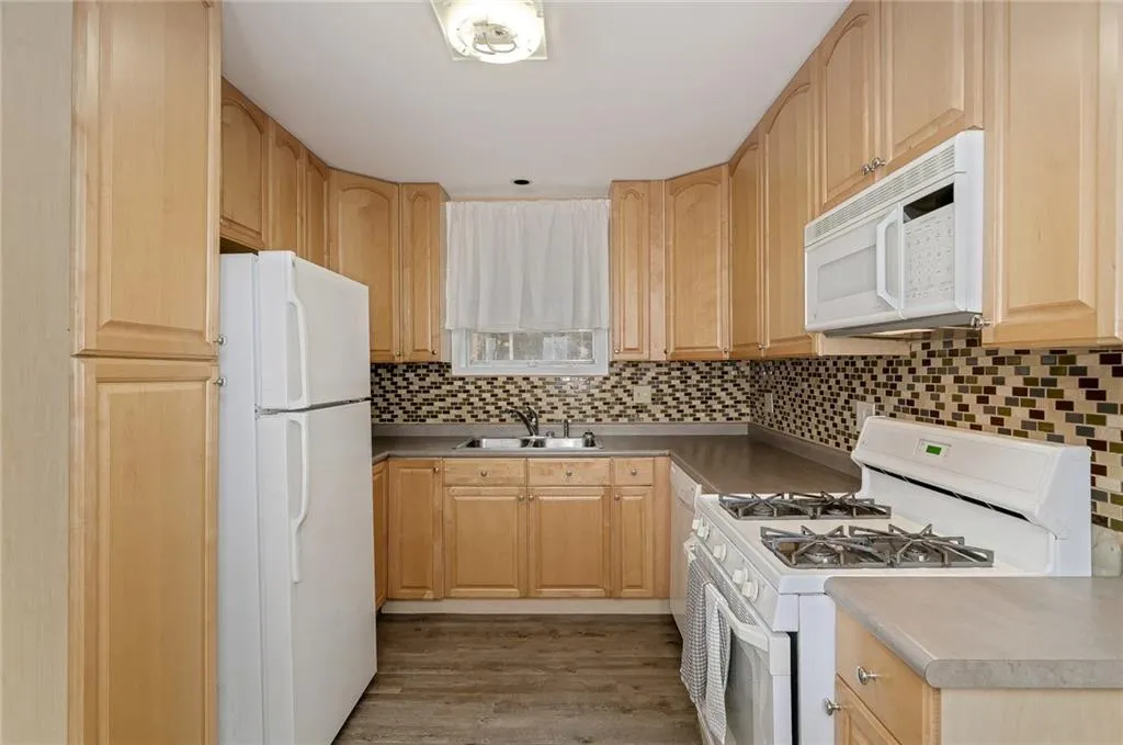 Georgia 30342, ,2 BathroomsBathrooms,Residential,Sold,6015550