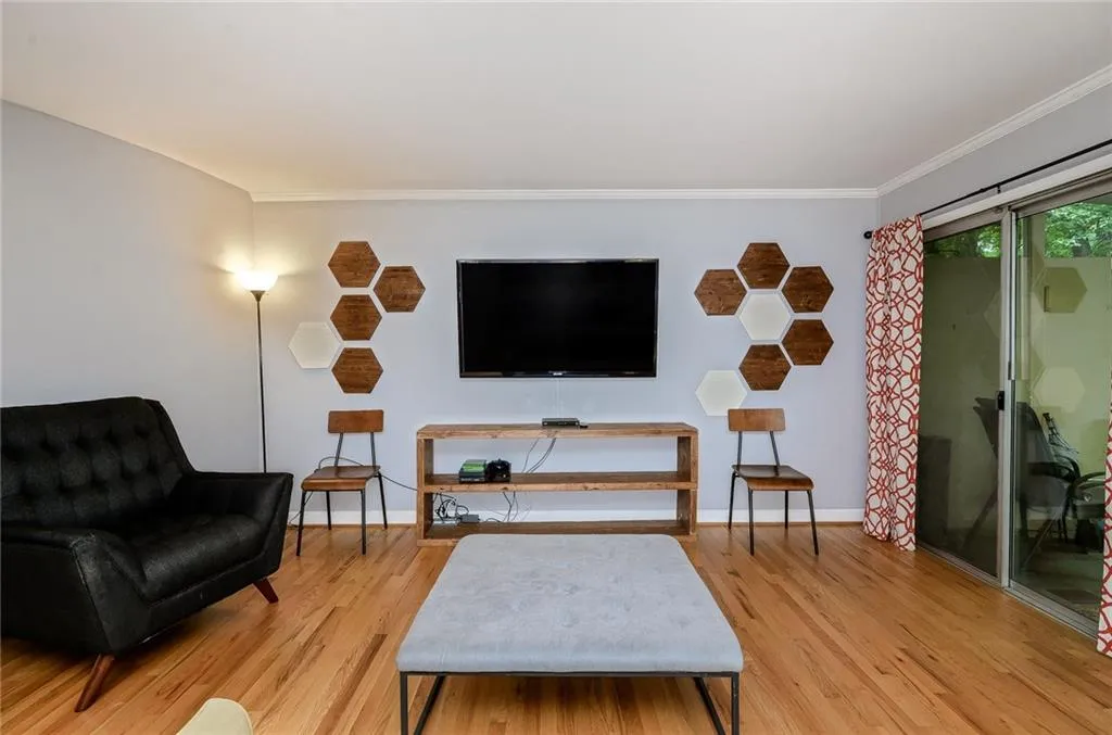 Georgia 30342, ,2 BathroomsBathrooms,Residential,Sold,6015550