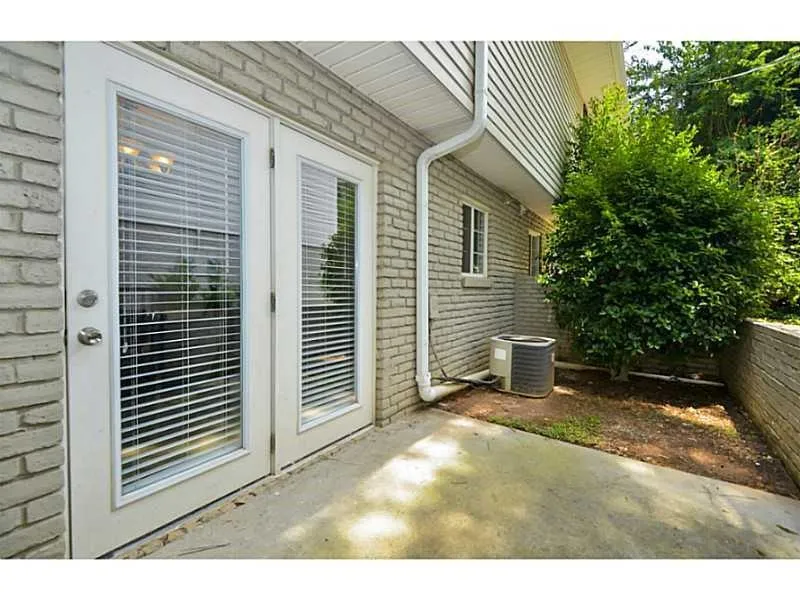 6940 Roswell Road Unit 18b, Atlanta, Georgia 30328, 1 Bedroom Bedrooms, ,1 BathroomBathrooms,Residential,Sold,6940 Roswell Road Unit 18b,6575242