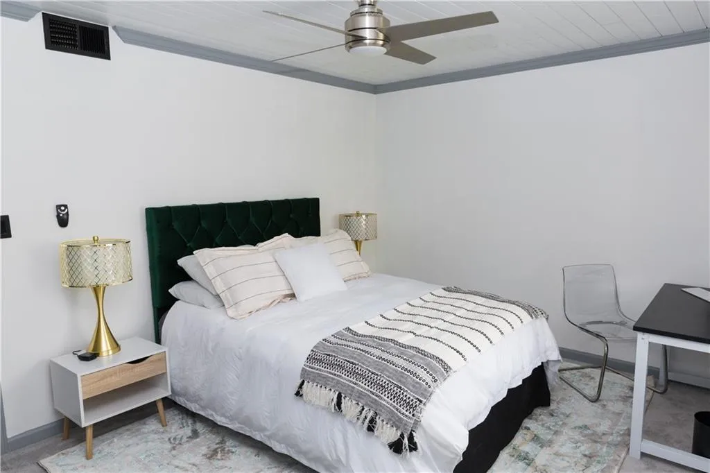 6940 Roswell Road Unit 18b, Atlanta, Georgia 30328, 1 Bedroom Bedrooms, ,1 BathroomBathrooms,Residential,Sold,6940 Roswell Road Unit 18b,6575242