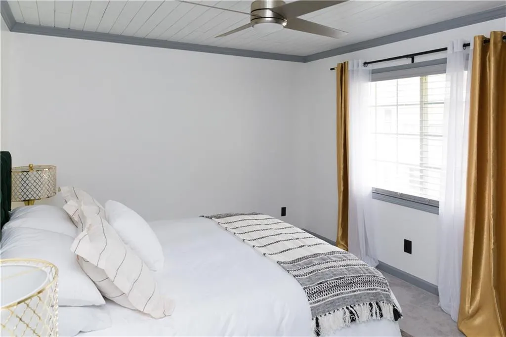 6940 Roswell Road Unit 18b, Atlanta, Georgia 30328, 1 Bedroom Bedrooms, ,1 BathroomBathrooms,Residential,Sold,6940 Roswell Road Unit 18b,6575242