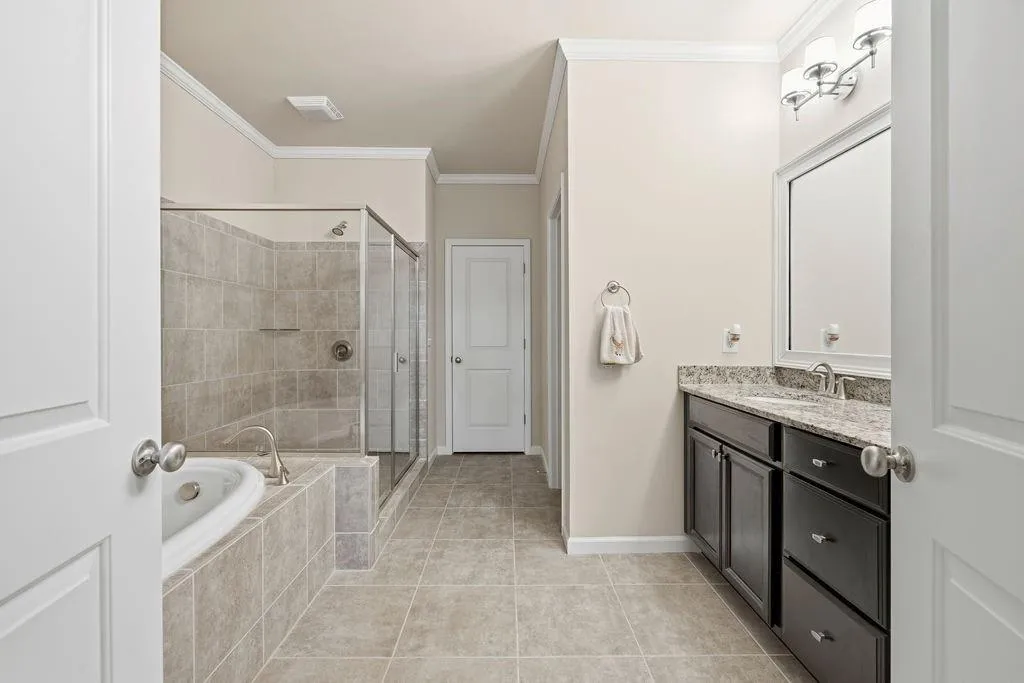 917 Dumaine Trace, Atlanta, Georgia 30328, 3 Bedrooms Bedrooms, ,3 BathroomsBathrooms,Residential,For Sale,917 Dumaine Trace,7746643