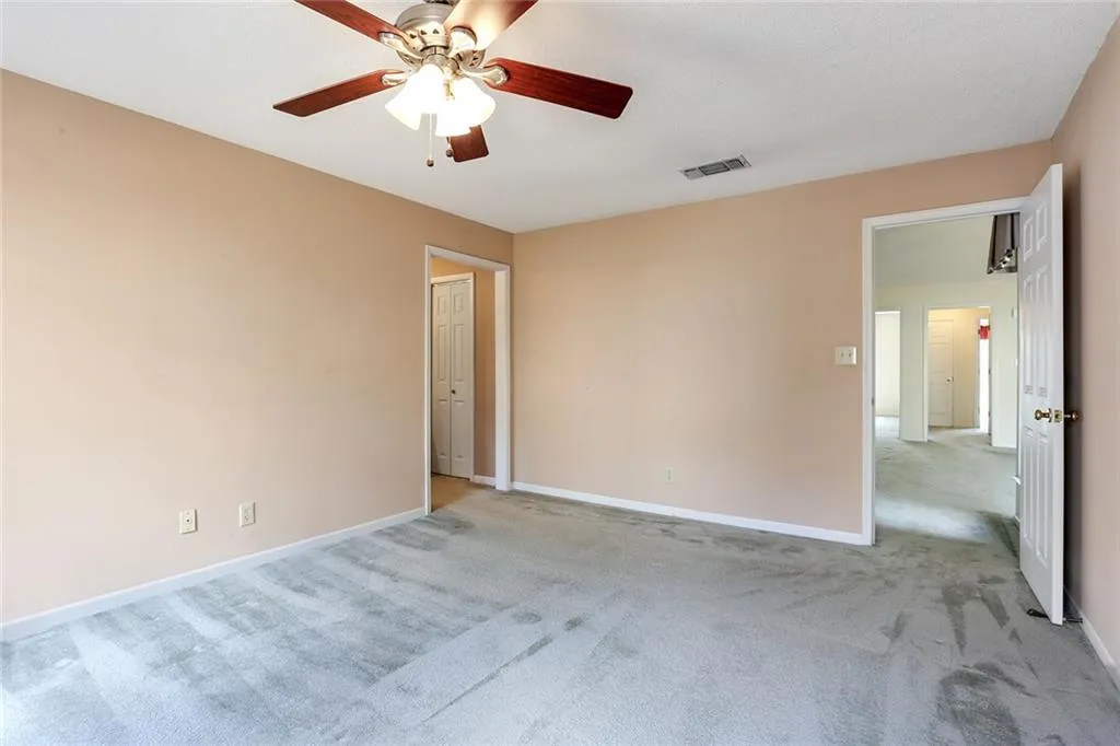 402 Garden Court Unit 402, Sandy Springs, Georgia 30328, 3 Bedrooms Bedrooms, ,2 BathroomsBathrooms,Residential,Sold,402 Garden Court Unit 402,5824135