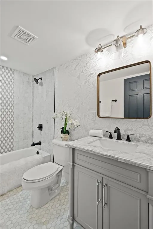 6266 Mountain Brook Way, Atlanta, Georgia 30328, 6 Bedrooms Bedrooms, ,6 BathroomsBathrooms,Residential,Sold,6266 Mountain Brook Way,7225080