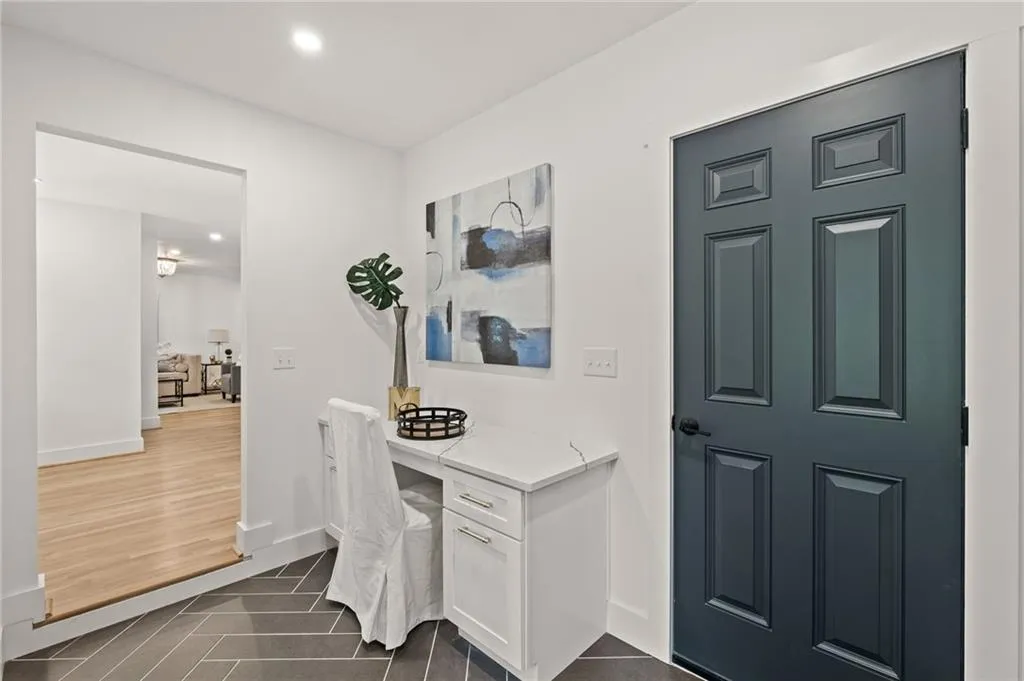 6266 Mountain Brook Way, Atlanta, Georgia 30328, 6 Bedrooms Bedrooms, ,6 BathroomsBathrooms,Residential,Sold,6266 Mountain Brook Way,7225080