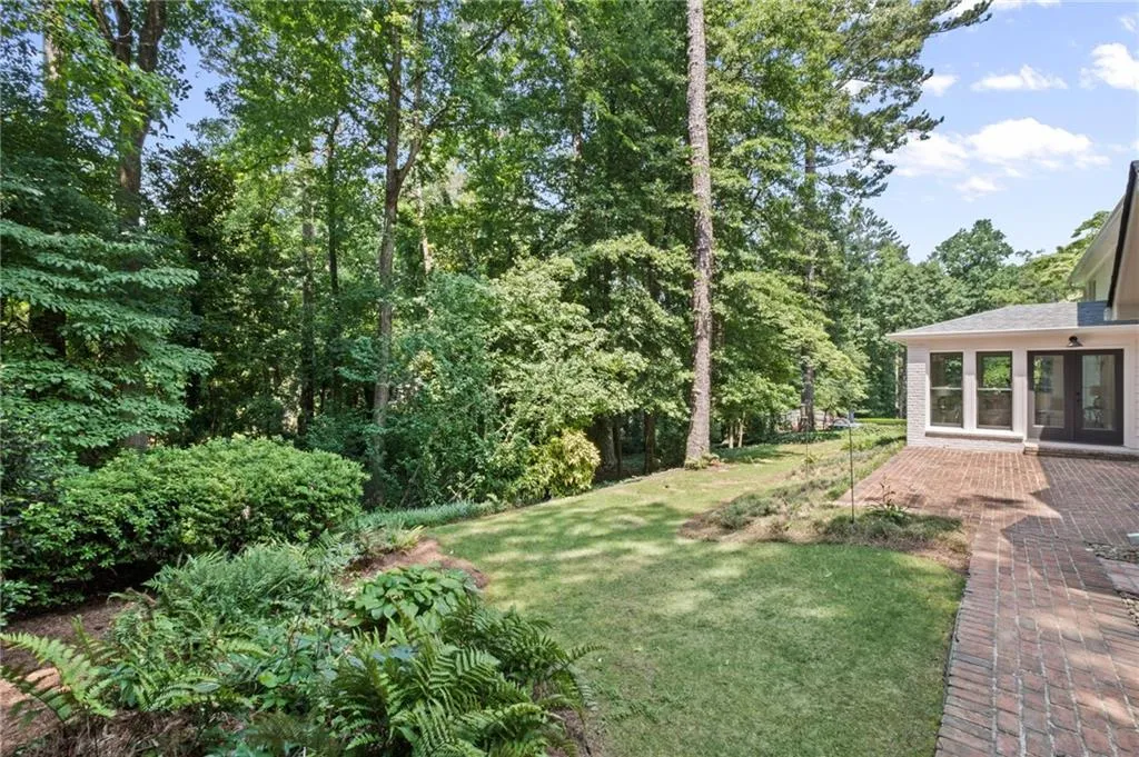 6266 Mountain Brook Way, Atlanta, Georgia 30328, 6 Bedrooms Bedrooms, ,6 BathroomsBathrooms,Residential,Sold,6266 Mountain Brook Way,7225080