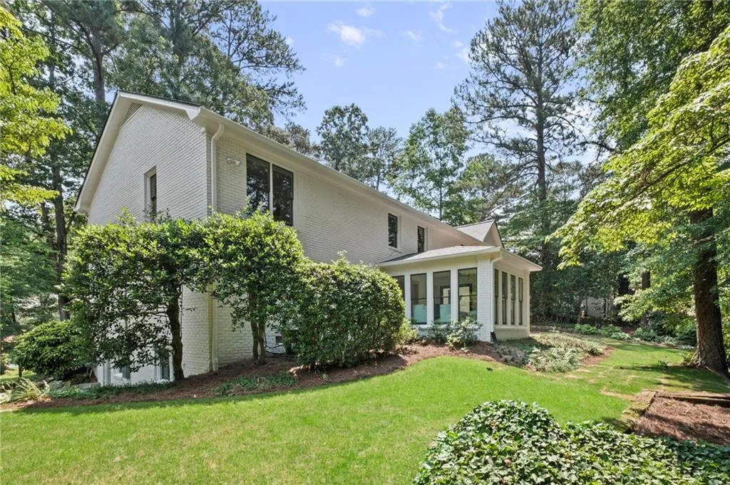 6266 Mountain Brook Way, Atlanta, Georgia 30328, 6 Bedrooms Bedrooms, ,6 BathroomsBathrooms,Residential,Sold,6266 Mountain Brook Way,7225080