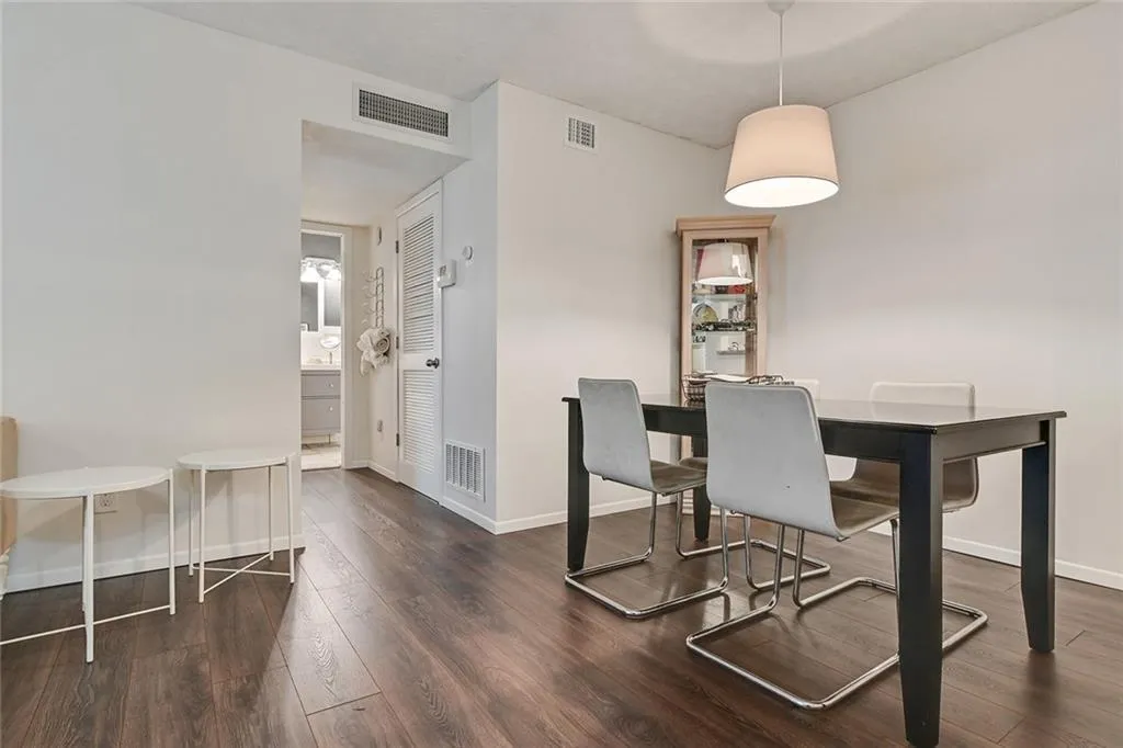 105 River Run Drive Unit 105, Atlanta, Georgia 30350, 1 Bedroom Bedrooms, ,1 BathroomBathrooms,Residential,Sold,105 River Run Drive Unit 105,6734425