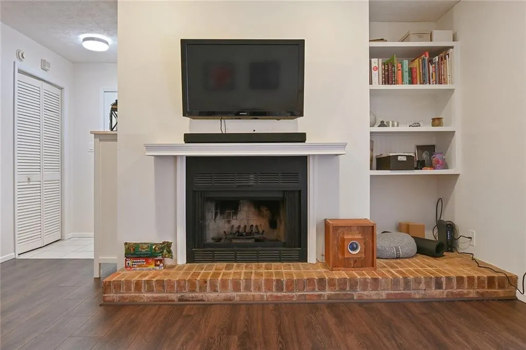 105 River Run Drive Unit 105, Atlanta, Georgia 30350, 1 Bedroom Bedrooms, ,1 BathroomBathrooms,Residential,Sold,105 River Run Drive Unit 105,6734425