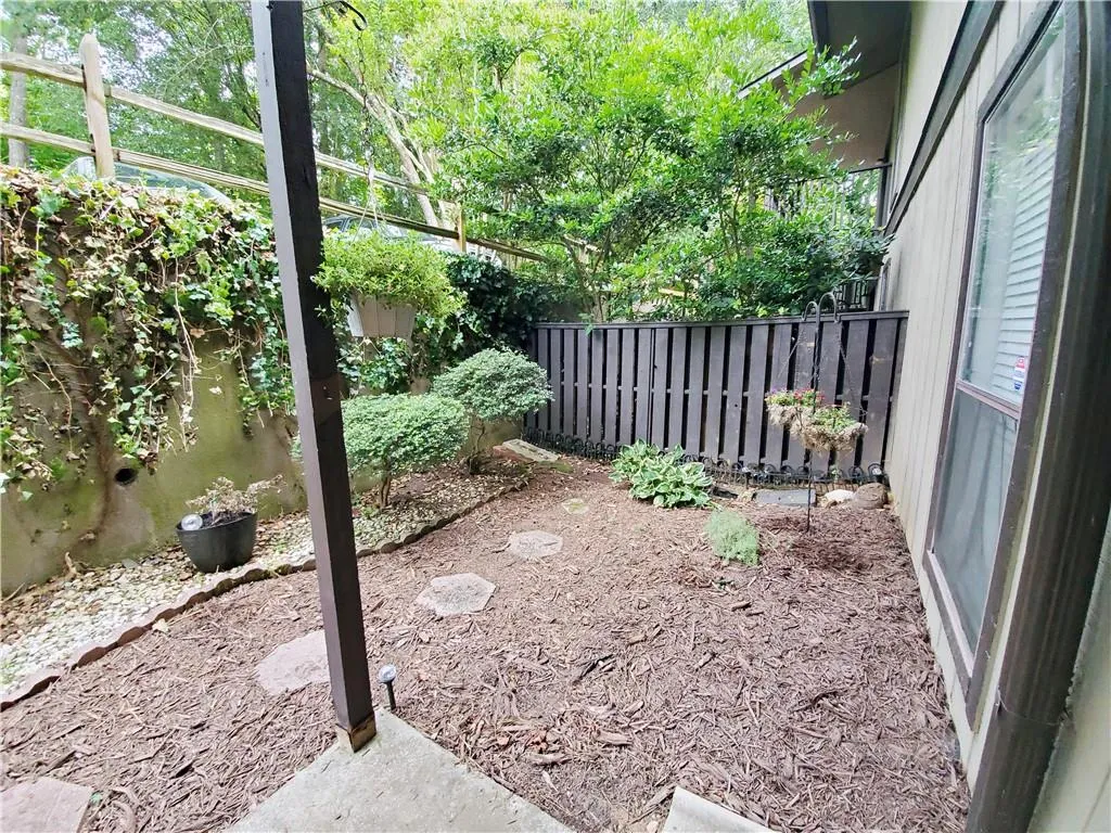 105 River Run Drive Unit 105, Atlanta, Georgia 30350, 1 Bedroom Bedrooms, ,1 BathroomBathrooms,Residential,Sold,105 River Run Drive Unit 105,6734425