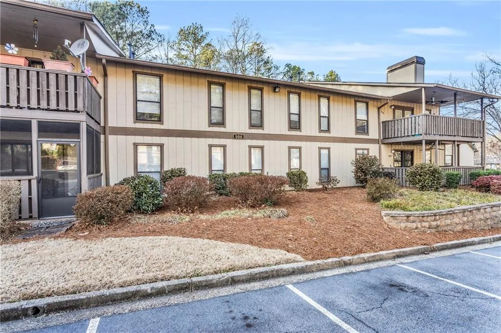 908 Woodcliff Drive, Sandy Springs, Georgia 30350, 2 Bedrooms Bedrooms, ,2 BathroomsBathrooms,Residential,Sold,908 Woodcliff Drive,7167950