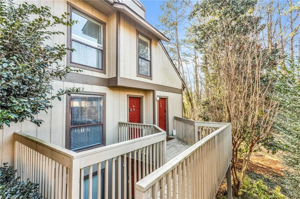 908 Woodcliff Drive, Sandy Springs, Georgia 30350, 2 Bedrooms Bedrooms, ,2 BathroomsBathrooms,Residential,Sold,908 Woodcliff Drive,7167950