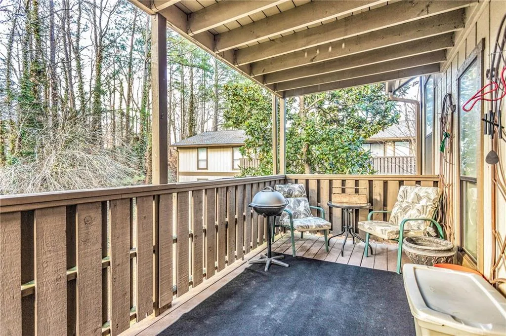 908 Woodcliff Drive, Sandy Springs, Georgia 30350, 2 Bedrooms Bedrooms, ,2 BathroomsBathrooms,Residential,Sold,908 Woodcliff Drive,7167950