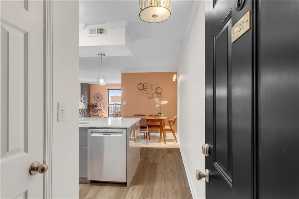 795 Hammond Drive Unit 1402, Atlanta, Georgia 30328, 1 Bedroom Bedrooms, ,1 BathroomBathrooms,Residential,For Sale,795 Hammond Drive Unit 1402,7727509