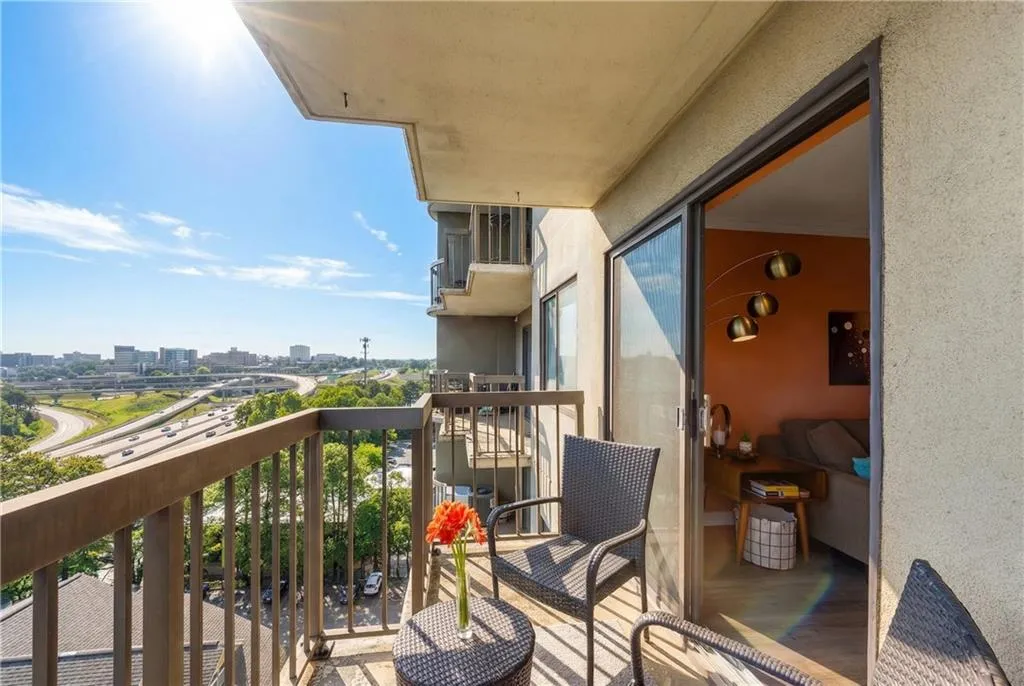 795 Hammond Drive Unit 1402, Atlanta, Georgia 30328, 1 Bedroom Bedrooms, ,1 BathroomBathrooms,Residential,For Sale,795 Hammond Drive Unit 1402,7727509