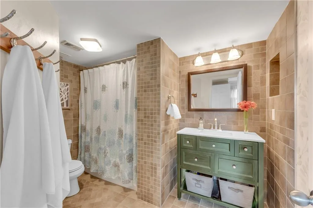 795 Hammond Drive Unit 1402, Atlanta, Georgia 30328, 1 Bedroom Bedrooms, ,1 BathroomBathrooms,Residential,For Sale,795 Hammond Drive Unit 1402,7727509