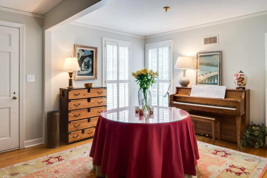 332 Pine Forest Road, Sandy Springs, Georgia 30342, 3 Bedrooms Bedrooms, ,3 BathroomsBathrooms,Residential,Sold,332 Pine Forest Road,5701915
