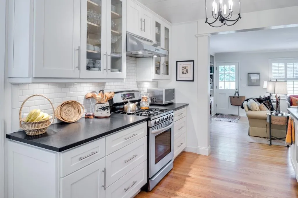 332 Pine Forest Road, Sandy Springs, Georgia 30342, 3 Bedrooms Bedrooms, ,3 BathroomsBathrooms,Residential,Sold,332 Pine Forest Road,5701915
