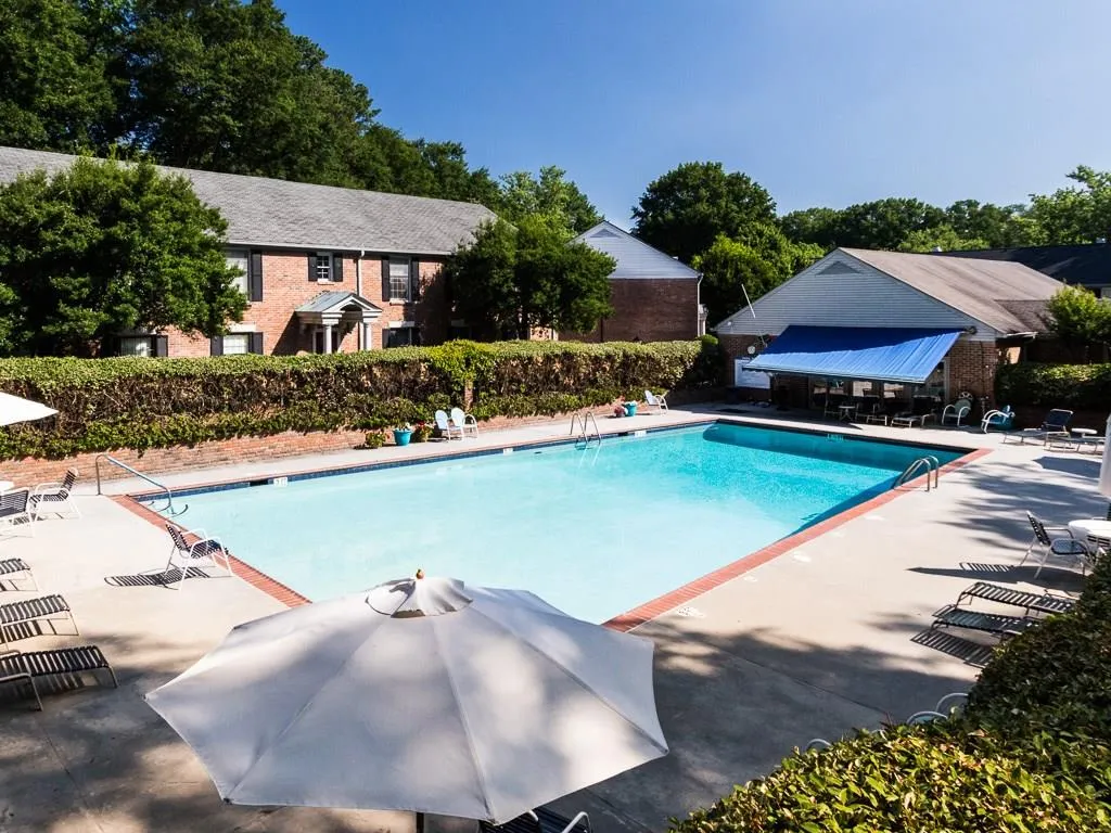 6700 Roswell Road Unit 26e, Atlanta, Georgia 30328, 2 Bedrooms Bedrooms, ,1 BathroomBathrooms,Residential,Sold,6700 Roswell Road Unit 26e,5710547