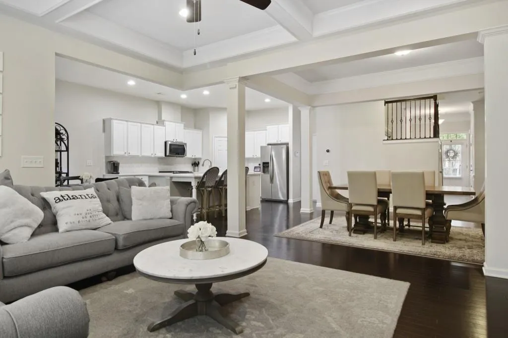 125 Barkley Lane, Atlanta, Georgia 30328, 3 Bedrooms Bedrooms, ,3 BathroomsBathrooms,Residential,Sold,125 Barkley Lane,6901059