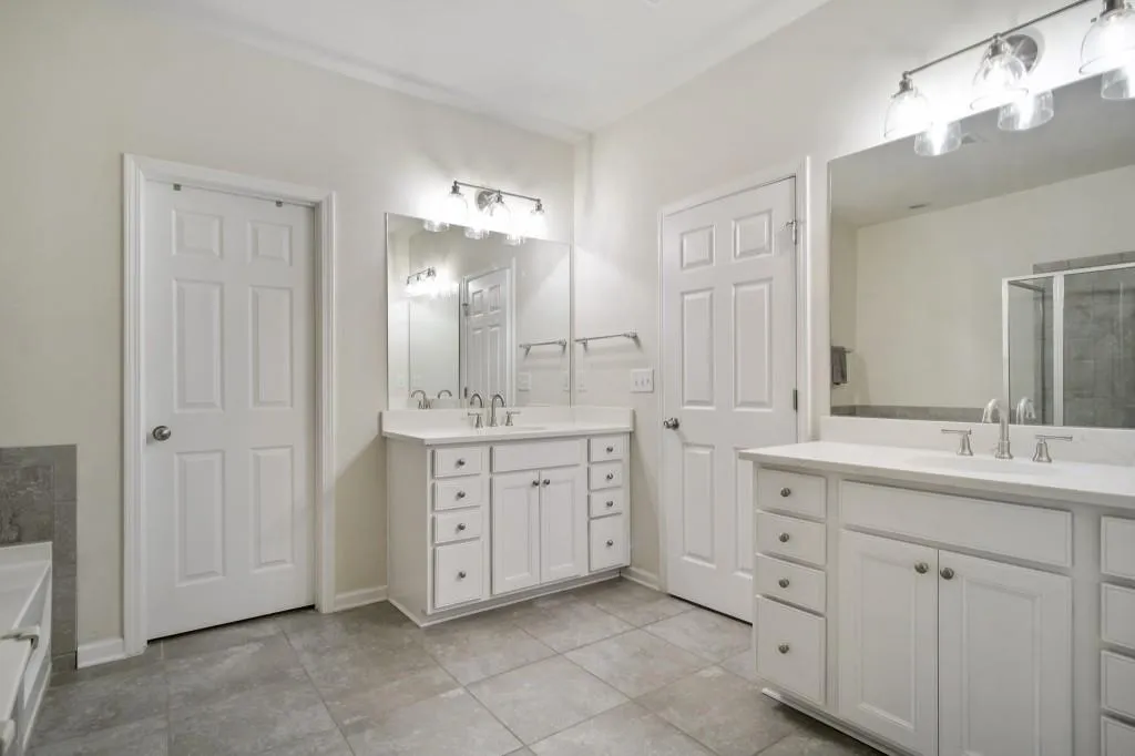 125 Barkley Lane, Atlanta, Georgia 30328, 3 Bedrooms Bedrooms, ,3 BathroomsBathrooms,Residential,Sold,125 Barkley Lane,6901059