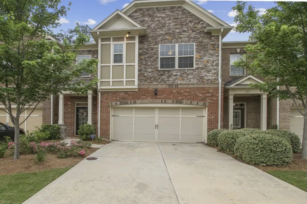 125 Barkley Lane, Atlanta, Georgia 30328, 3 Bedrooms Bedrooms, ,3 BathroomsBathrooms,Residential,Sold,125 Barkley Lane,6901059