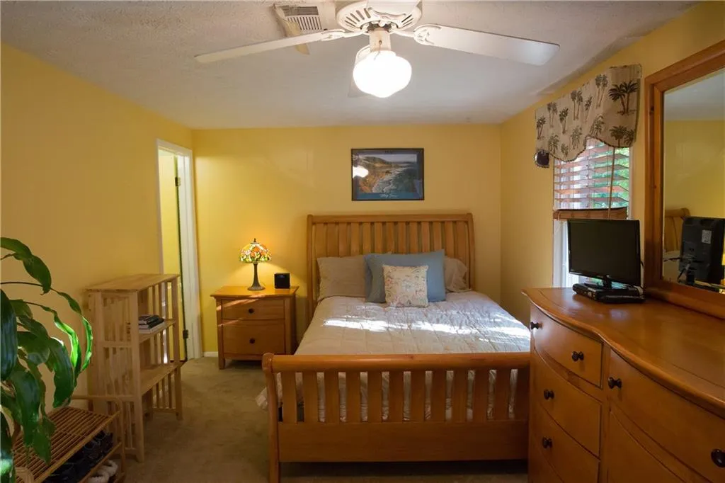 8827 Applegate Lane, Sandy Springs, Georgia 30350, 3 Bedrooms Bedrooms, ,2 BathroomsBathrooms,Residential,Sold,8827 Applegate Lane,5850644