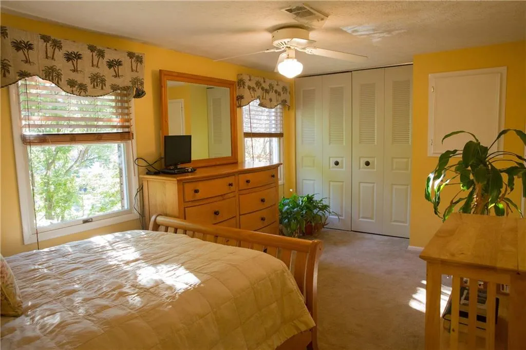 8827 Applegate Lane, Sandy Springs, Georgia 30350, 3 Bedrooms Bedrooms, ,2 BathroomsBathrooms,Residential,Sold,8827 Applegate Lane,5850644