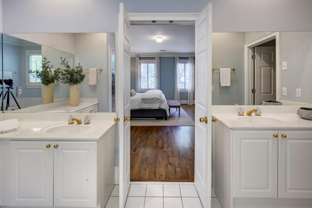 4440 Highgrove Pointe NE, Atlanta, Georgia 30319, 4 Bedrooms Bedrooms, ,3 BathroomsBathrooms,Residential,Sold,4440 Highgrove Pointe NE,7255810