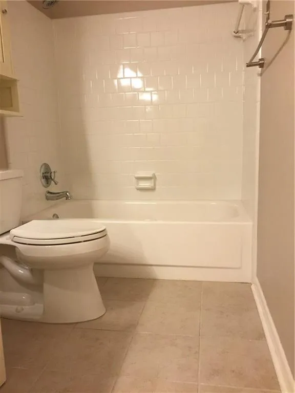 5147 Roswell Road Unit 4, Atlanta, Georgia 30342, 2 Bedrooms Bedrooms, ,1 BathroomBathrooms,Residential,Sold,5147 Roswell Road Unit 4,5741793