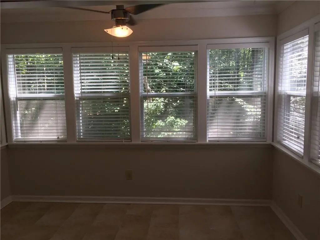 5147 Roswell Road Unit 4, Atlanta, Georgia 30342, 2 Bedrooms Bedrooms, ,1 BathroomBathrooms,Residential,Sold,5147 Roswell Road Unit 4,5741793