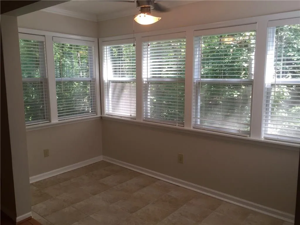 5147 Roswell Road Unit 4, Atlanta, Georgia 30342, 2 Bedrooms Bedrooms, ,1 BathroomBathrooms,Residential,Sold,5147 Roswell Road Unit 4,5741793