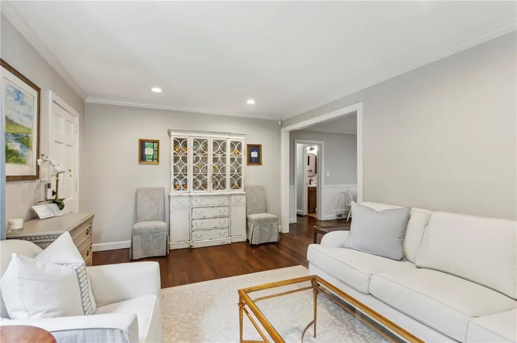 688 Forrest Trail Nw, Atlanta, Georgia 30318, 3 Bedrooms Bedrooms, ,2 BathroomsBathrooms,Residential,For Sale,688 Forrest Trail Nw,7625257
