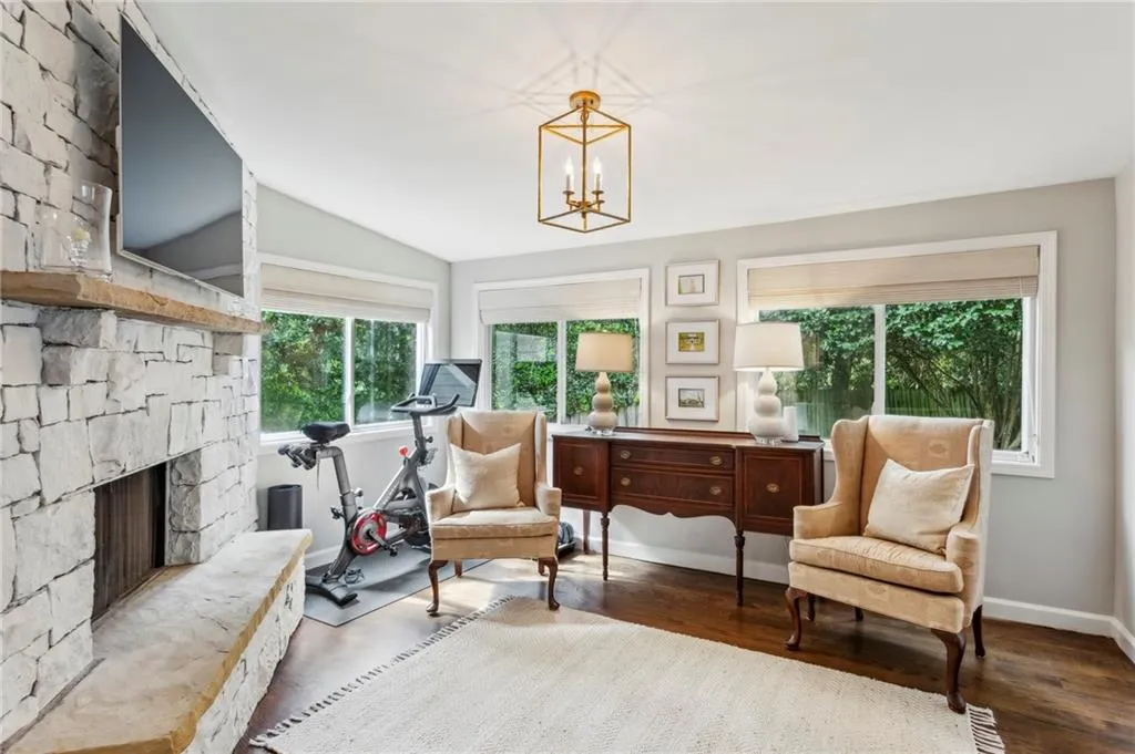 688 Forrest Trail Nw, Atlanta, Georgia 30318, 3 Bedrooms Bedrooms, ,2 BathroomsBathrooms,Residential,For Sale,688 Forrest Trail Nw,7625257